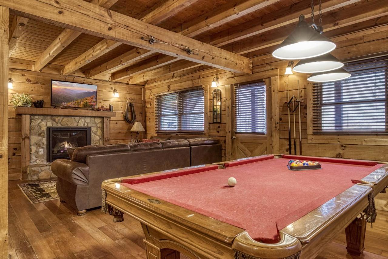 Bridgewood Cabin, Hot Tub, 1089 Of Free Attraction Tickets For Each Paid Day, Dollywood And More! Pigeon Forge Exterior photo
