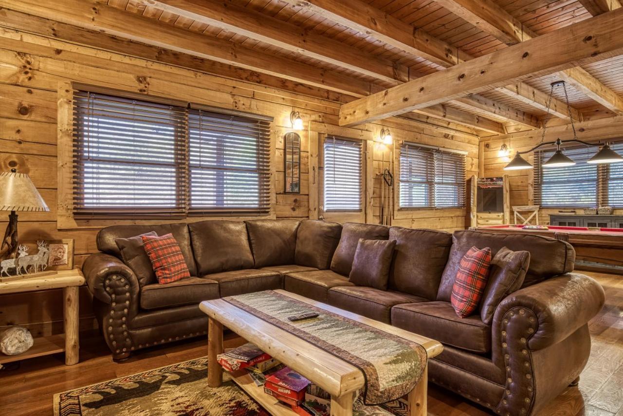 Bridgewood Cabin, Hot Tub, 1089 Of Free Attraction Tickets For Each Paid Day, Dollywood And More! Pigeon Forge Exterior photo