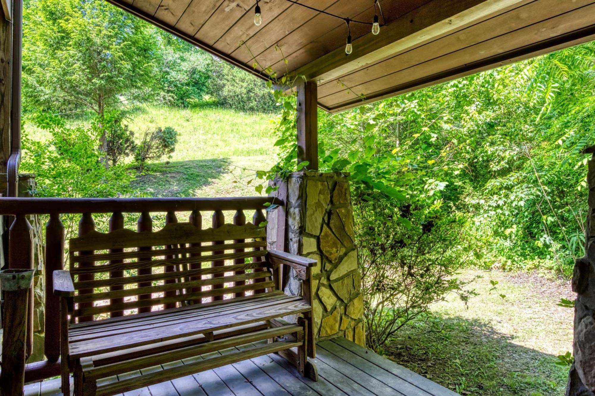 Bridgewood Cabin, Hot Tub, 1089 Of Free Attraction Tickets For Each Paid Day, Dollywood And More! Pigeon Forge Exterior photo